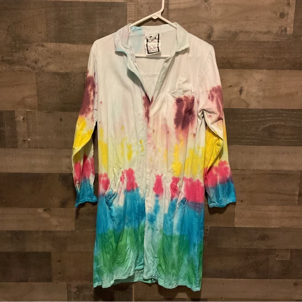 DOCTOR JAMES WOMENS LAB COAT SZ 6 (c31)